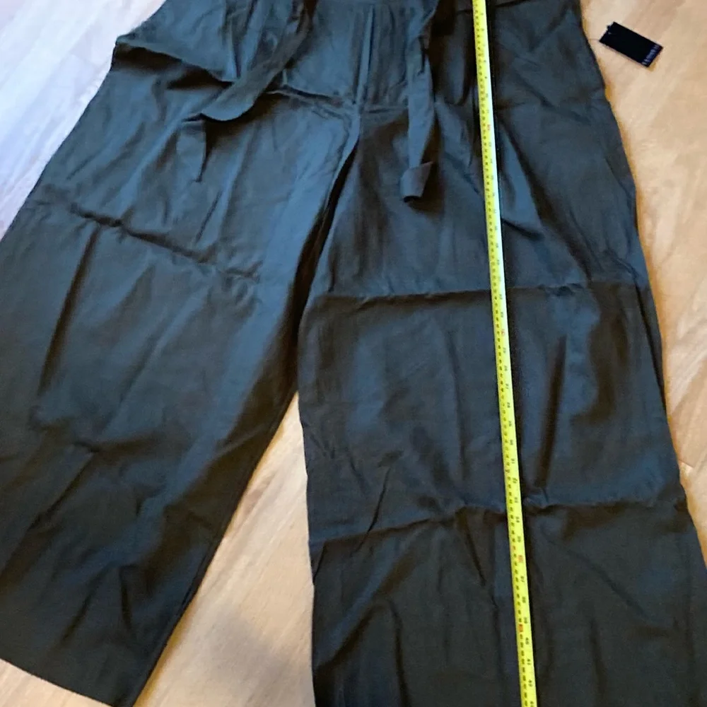 NWT Eloquii Olive Wide-Leg Paperbag Waist Trousers - Linen Blend - 24 - Picture 3 of 8